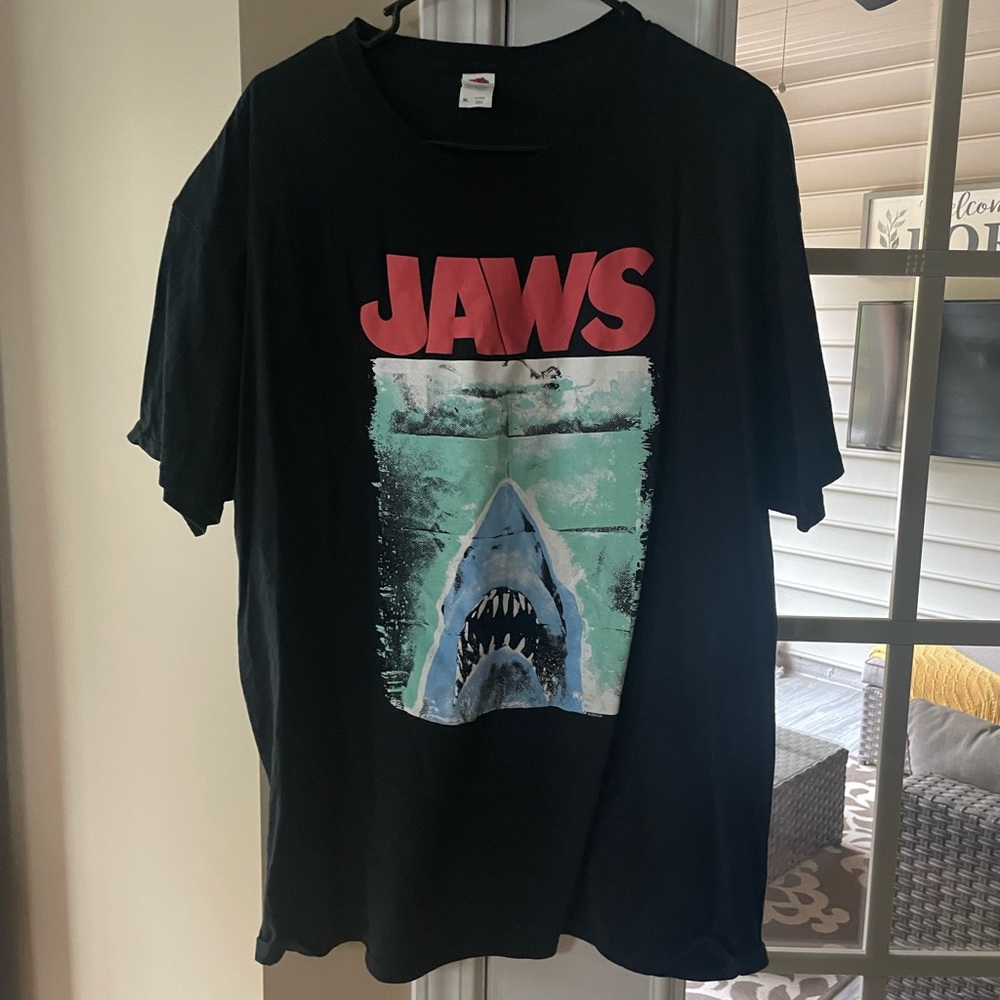 Jaws the movie retro style t shirt mens size XL